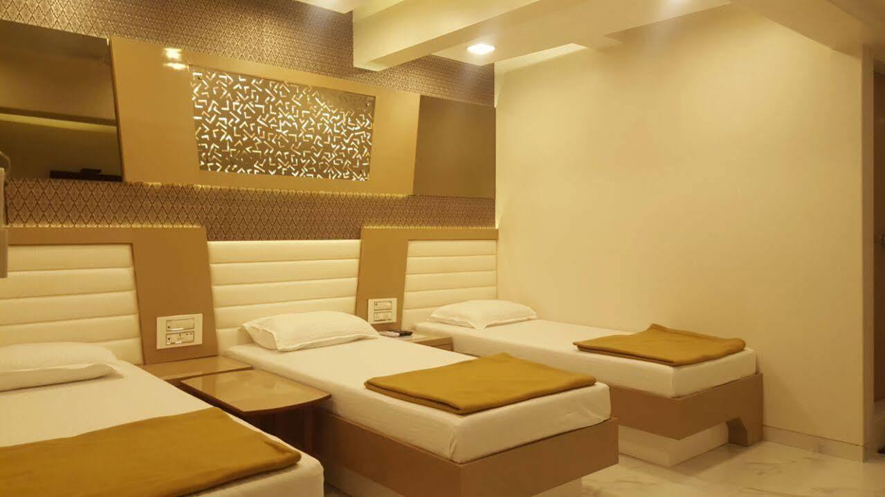 OYO 28893 Hotel Gulf Mumbai Exterior foto