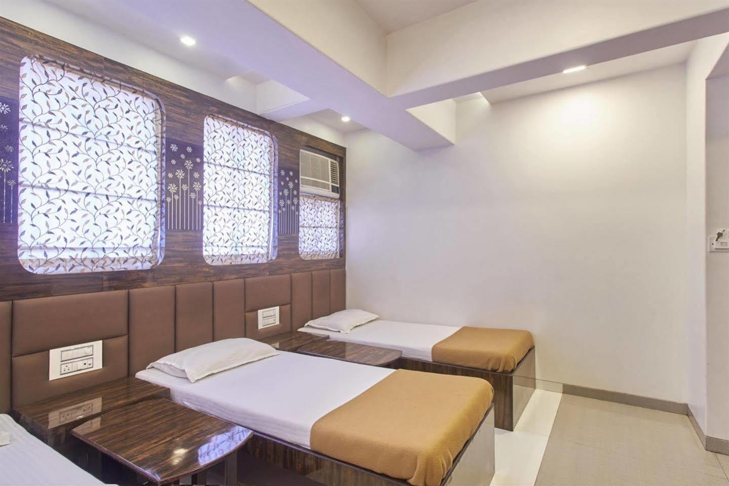 OYO 28893 Hotel Gulf Mumbai Exterior foto
